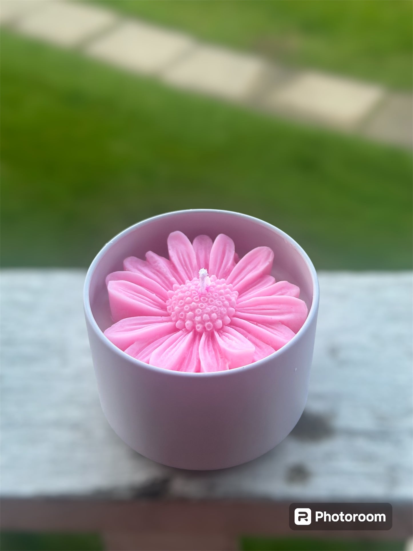 Daisy In A Tin 4oz